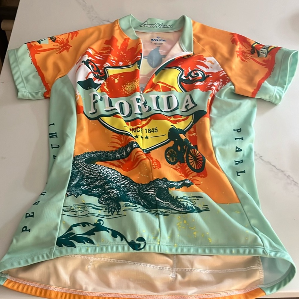 Pearl Izumi cycling shirt size small brand new